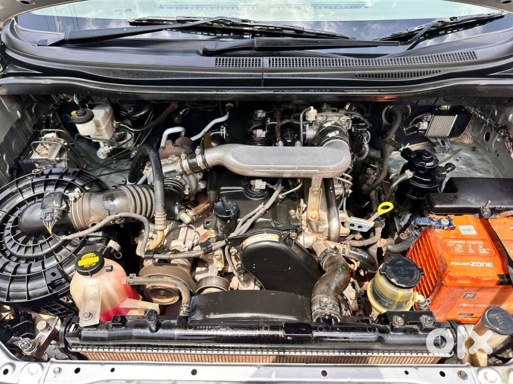 Toyota Innova 2.5 Vx 8 Str Bs-iii, 2014, Diesel