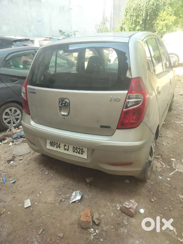 Hyundai I10 Era 2012 With 68882 Km Driven