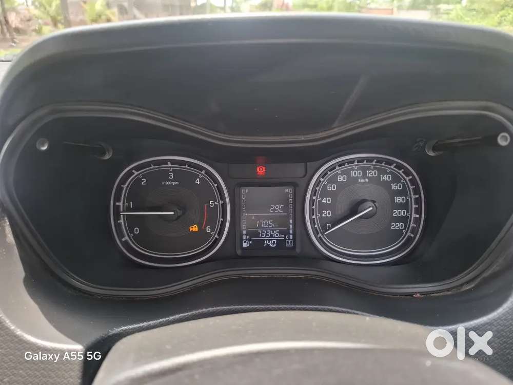2017 Maruti Suzuki Brezza Zdi+ Dual Tone