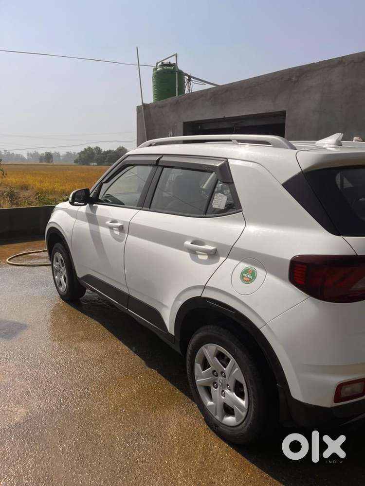 Hyundai Venue 2021 Petrol Good Condition