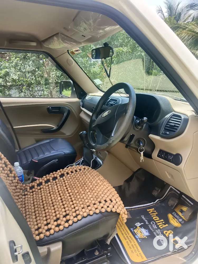Mahindra Tuv 300 Plus 2019