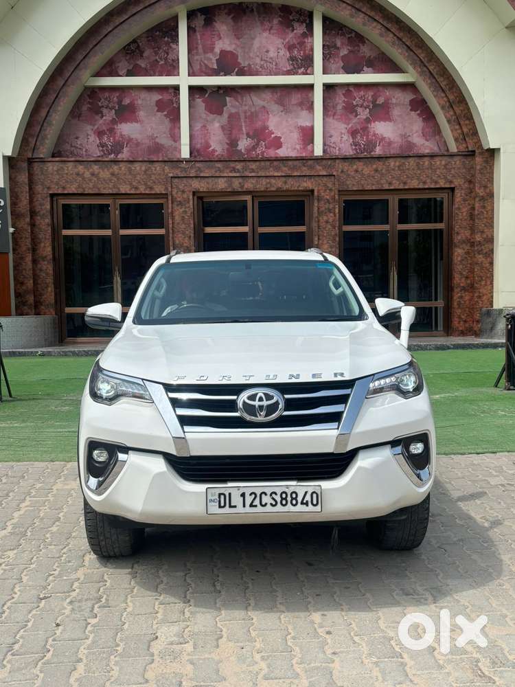 Toyota Fortuner 4x2 At 2.7 Petrol, 2020, Petrol