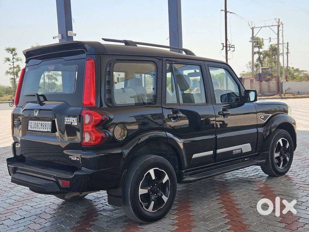 Mahindra Scorpio Classic 2.2 S 11 Mt 7 Cc, 2022, Diesel