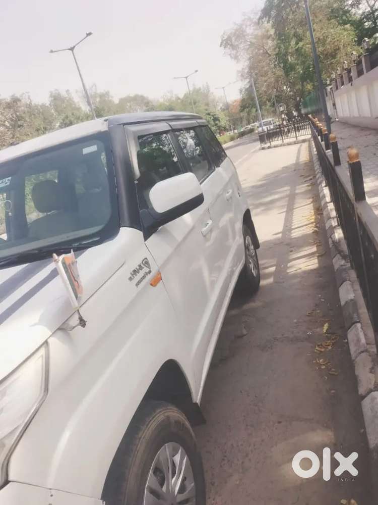 Mahindra Tuv 300 2019