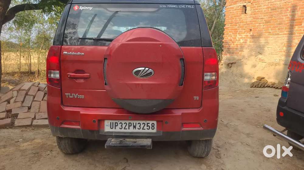 Mahindra Tuv 300 2017 Diesel T8
