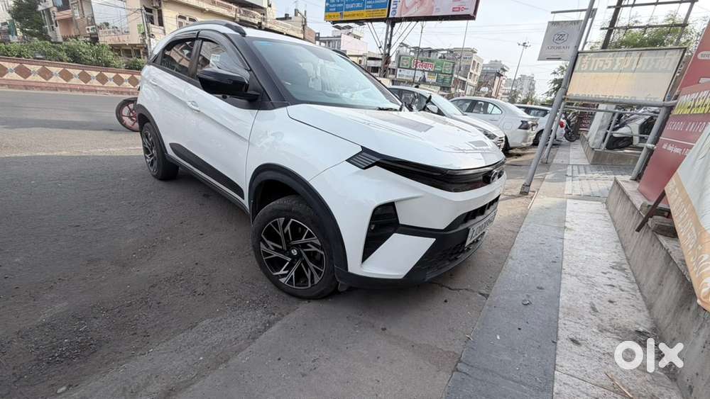 Tata Nexon Pure 2025