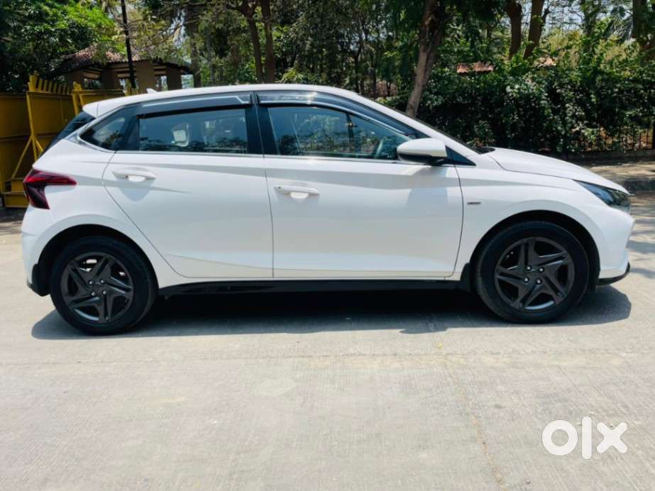 Hyundai I20 Sportz 1.2 Ivt, 2023, Petrol