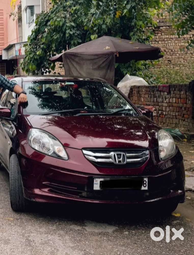 Honda Amaze 2014 Diesel 160000km Driven, Ok Condition, Original Colour