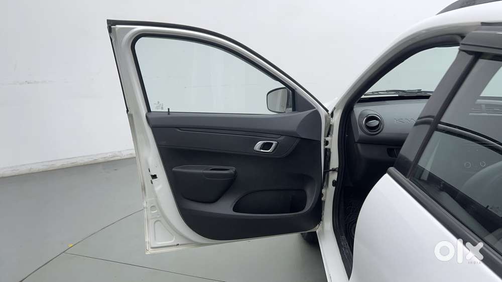 Renault Kwid 2019-ongoing 1.0 Rxt Amt (o), 2020, Petrol