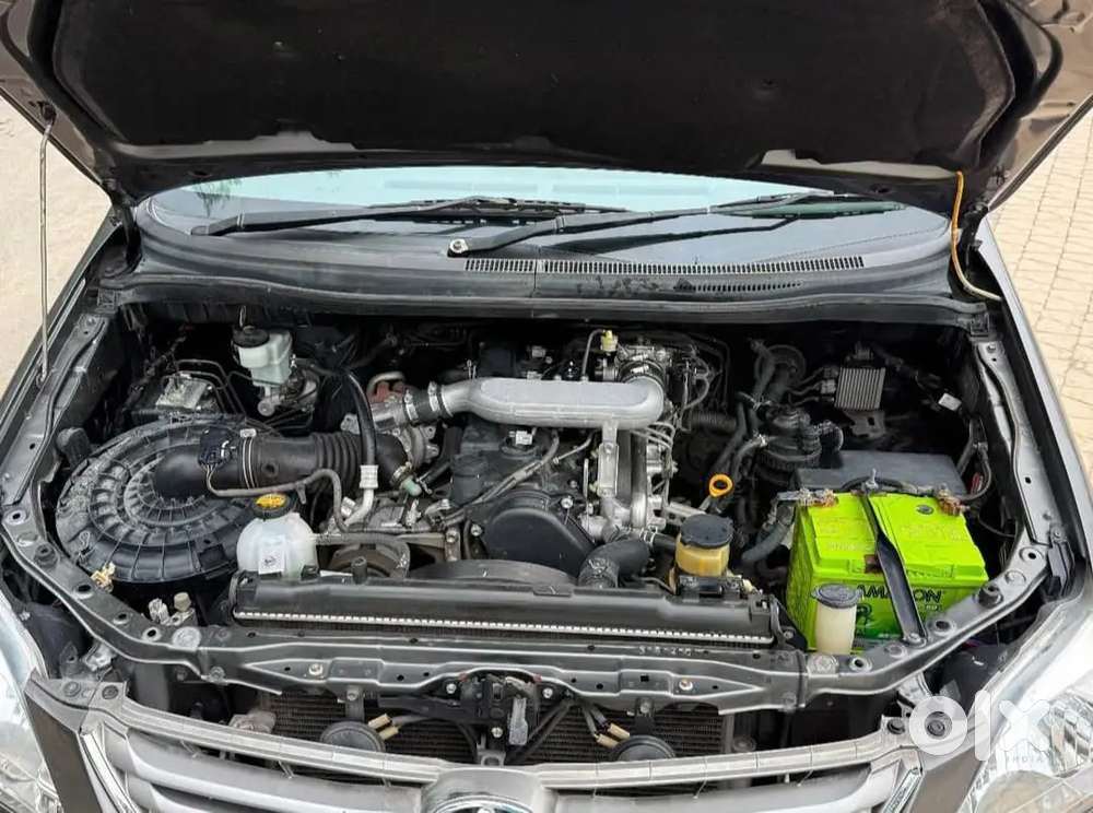 Toyota Innova 2012 Diesel Well Maintained