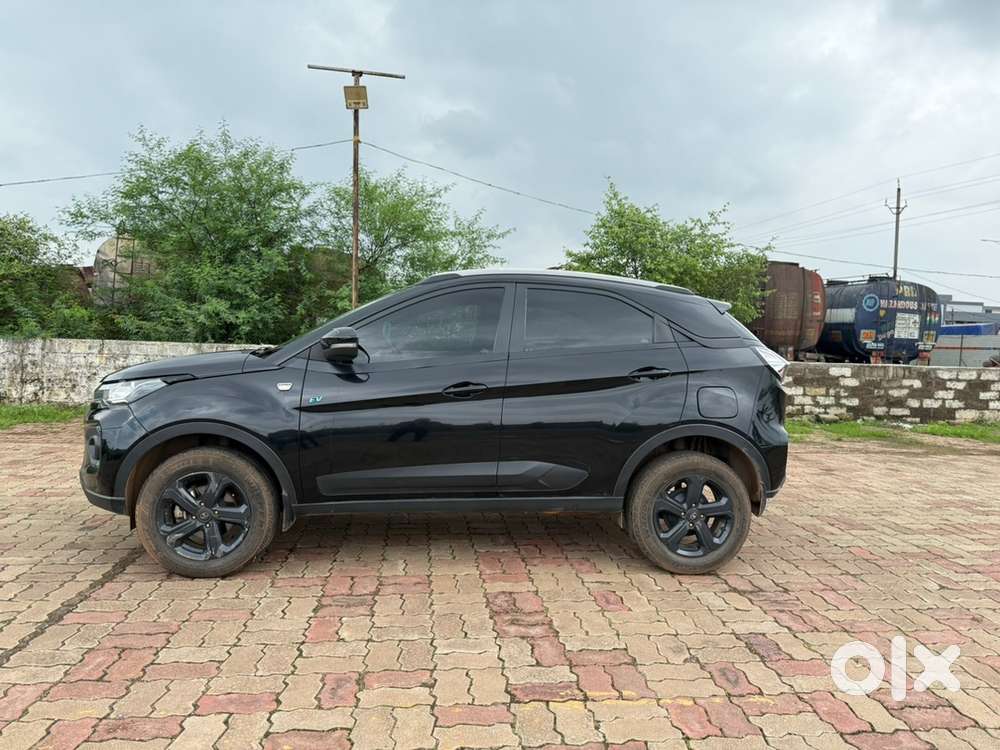 Tata Nexon Electronic Vehicle Xz+ 2022