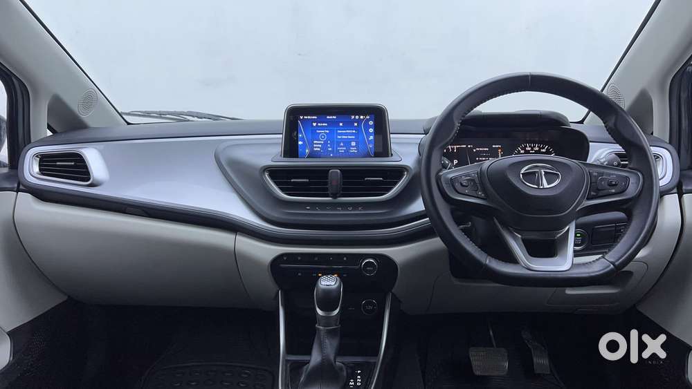 Tata Altroz Xza Plus (s), 2023, Petrol