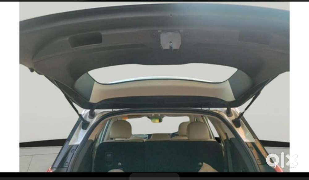 Mahindra Xuv700 2023 Diesel Well Maintained