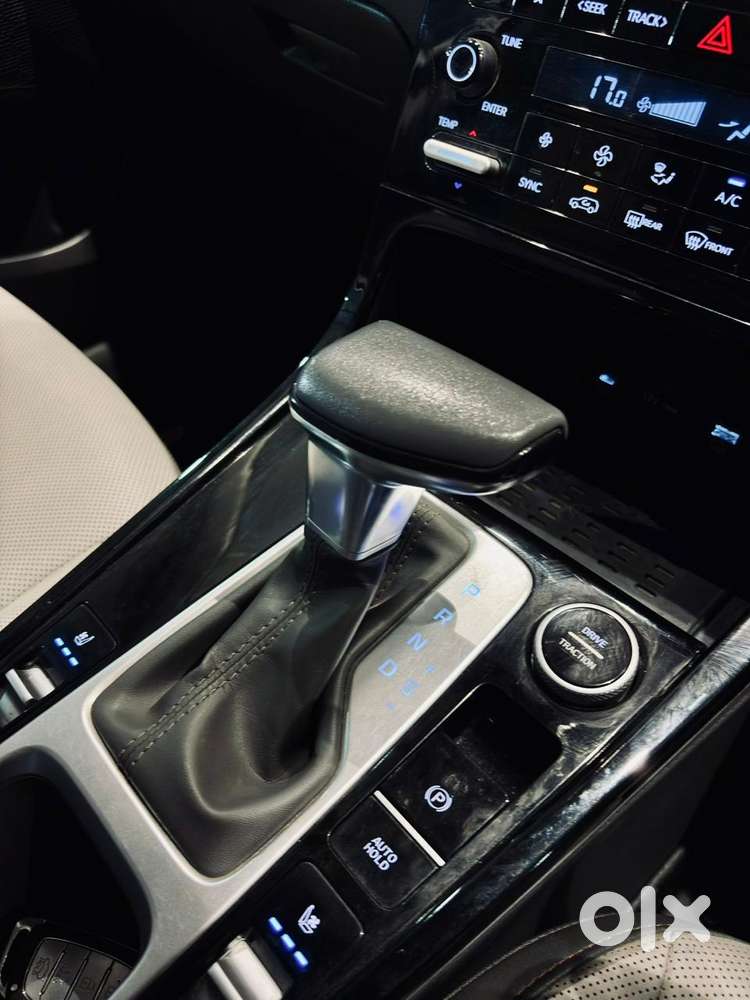 Hyundai Creta 1.5 Sx (o) Ivt Petrol, 2024, Petrol