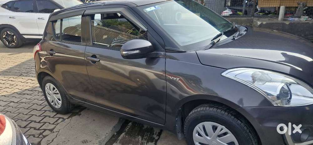 Maruti Suzuki Swift Vxi 1.2 Abs Bs-iv, 2015, Petrol