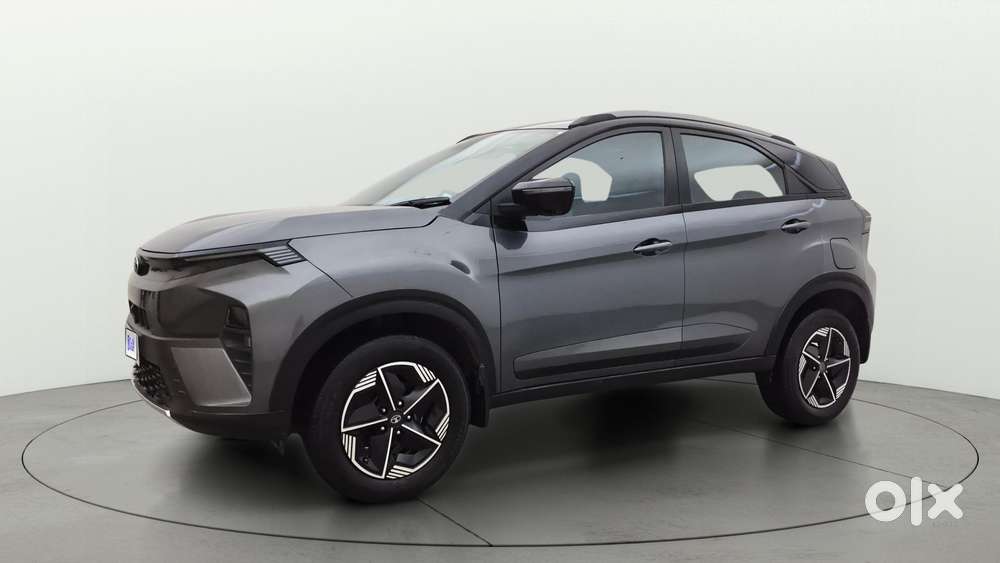 Tata Nexon Fearless S Purple 1.5 Revotorq Diesel 6mt Dual Tone, 2023..