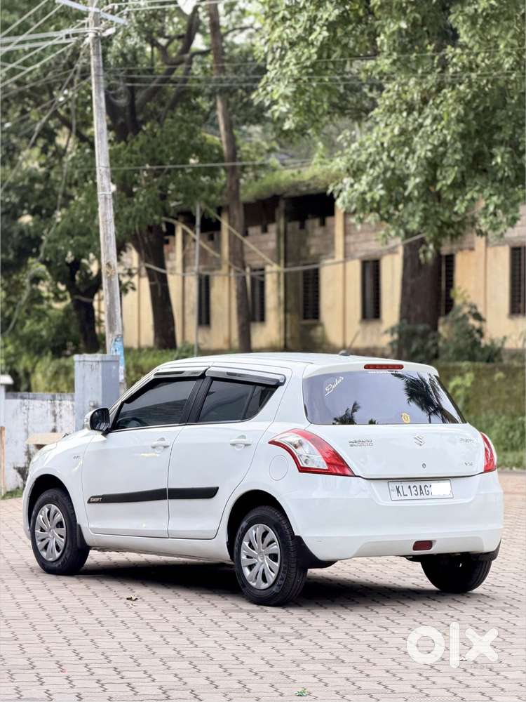 Maruti Suzuki Swift Vxi Ags, 2016, Petrol