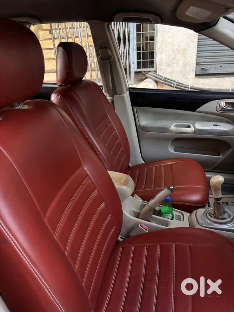 Mitsubishi Cedia