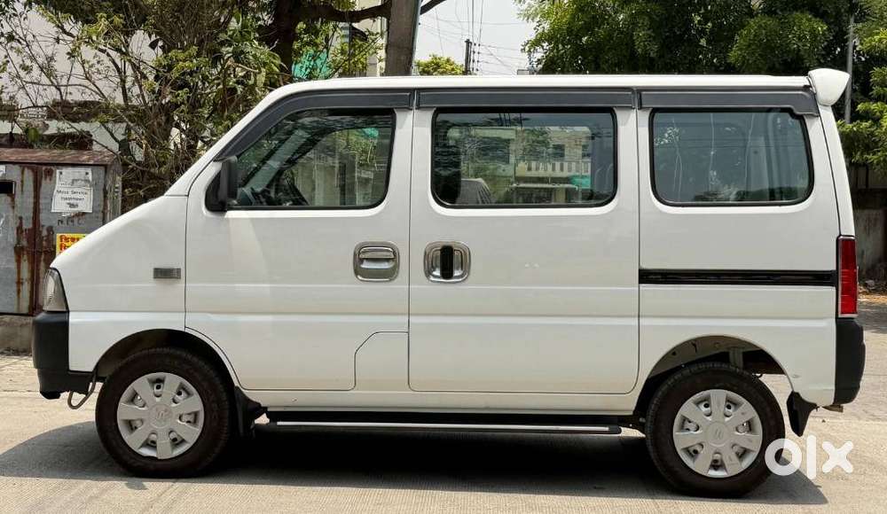 Maruti Suzuki Eeco 5 Str Ac (o), 2023, Petrol