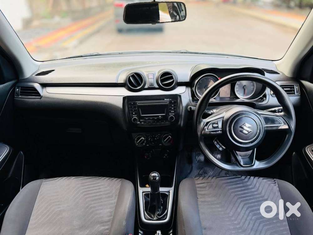 Maruti Suzuki Swift Vxi + Manual, 2018, Petrol