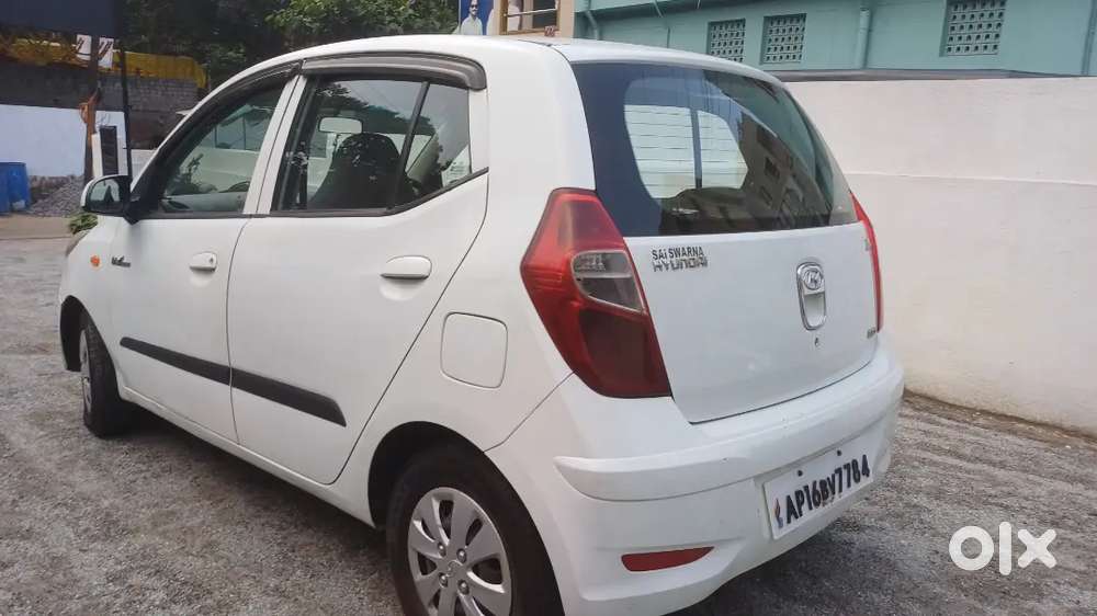 Hyundai I10 Sportz 2012