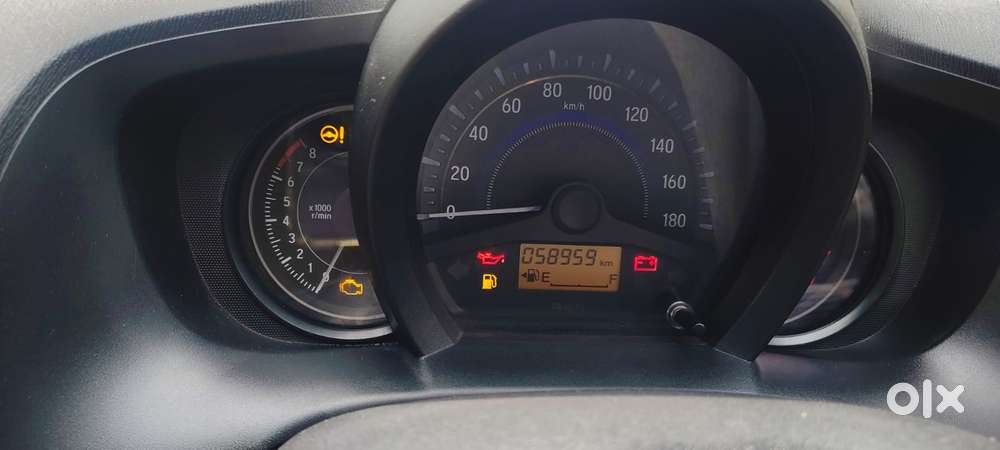 Honda Brio 2013-2016 Vx, 2015, Petrol