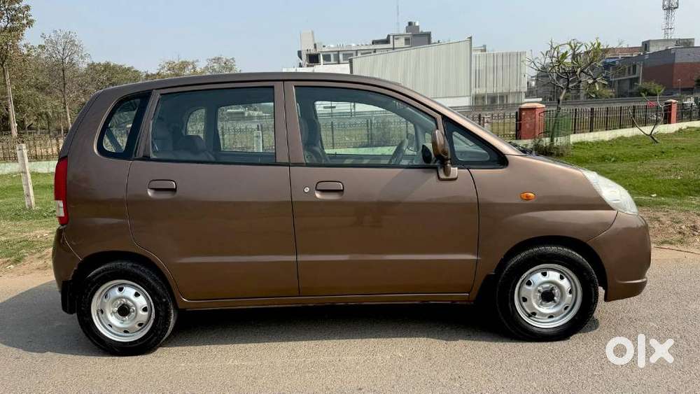 Maruti Suzuki Zen Estilo Lxi Bs Iv, 2011, Petrol