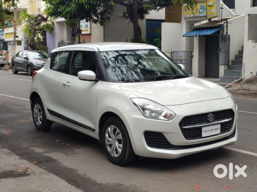 Maruti Suzuki Swift Vxi + Manual, 2022, Petrol