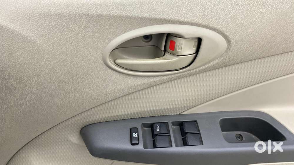 Toyota Etios Liva 2014-2016 G, 2015, Petrol
