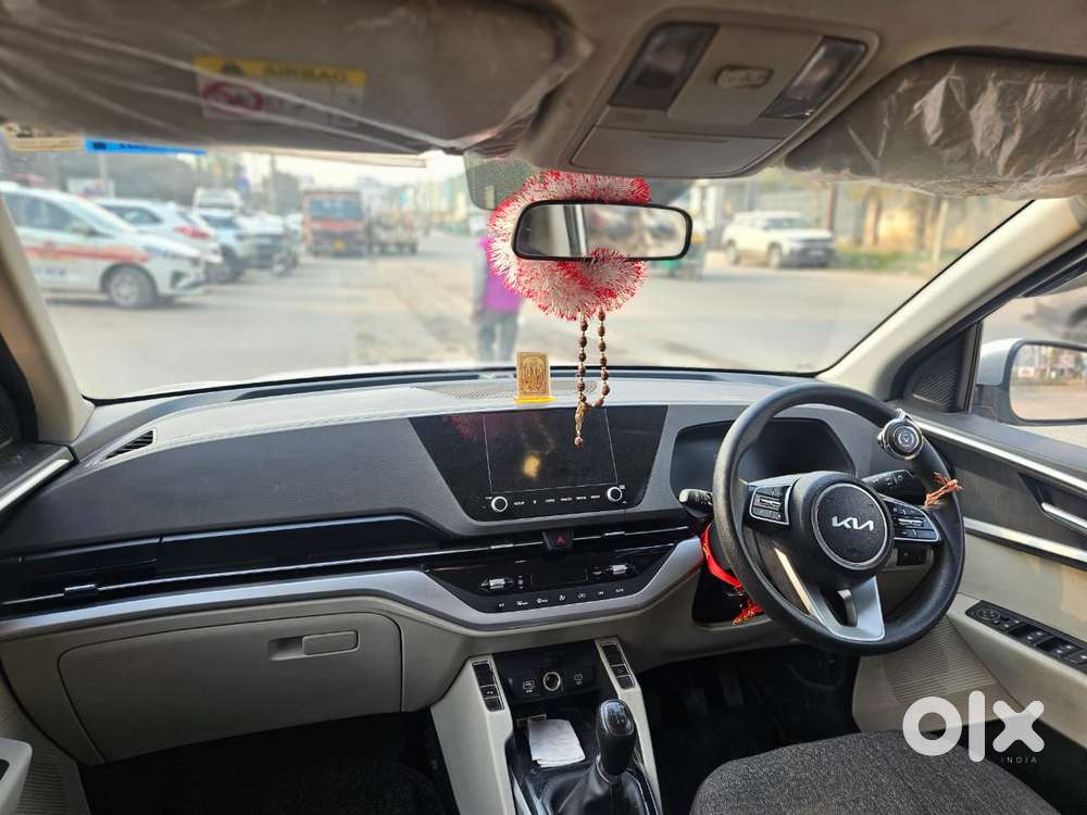 Kia Carens 1.4 Prestige Plus Turbo 7 Str, 2022, Petrol