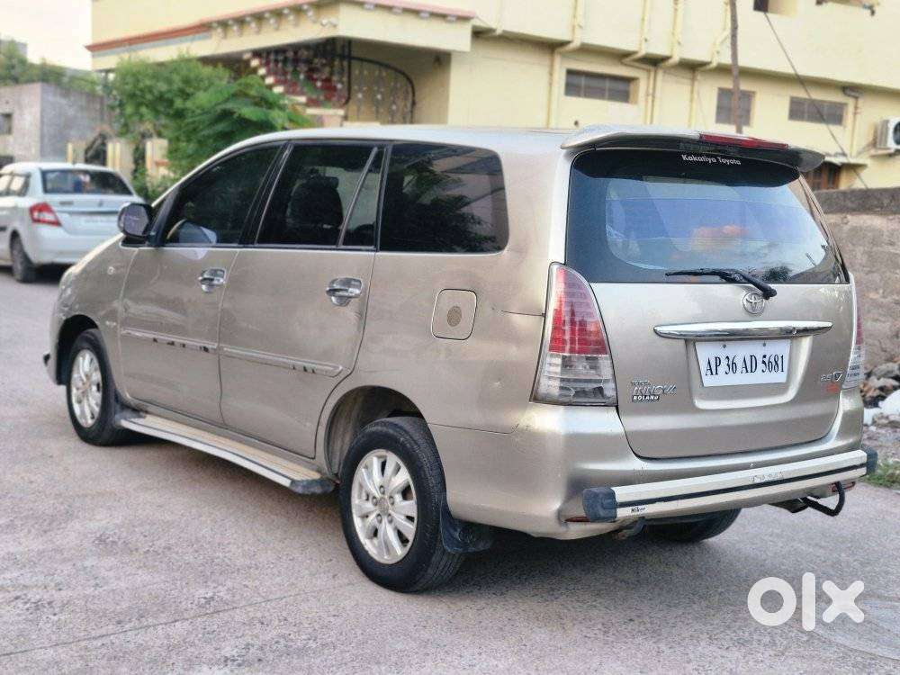 Toyota Innova 2.0 Vx 8 Str, 2009, Diesel