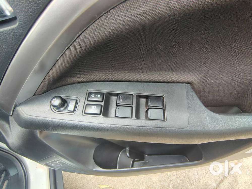 Maruti Suzuki Brezza 1.5 Vxi Cng, 2024, Cng & Hybrids