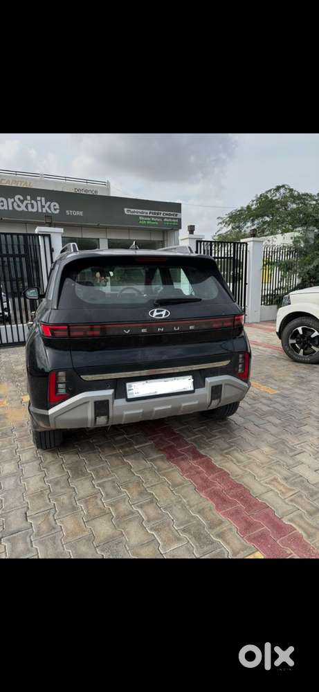 Hyundai Venue Petrol 2026