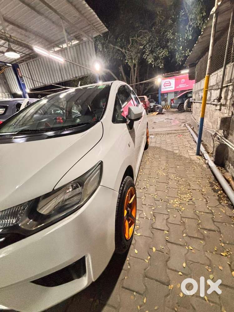 Honda Jazz 2015 Last Month Scratchless Condition