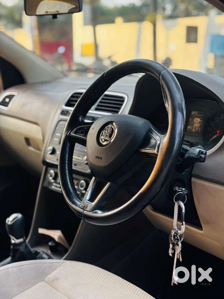 Skoda Rapid Onyx 1.5 Tdi Mt, 2014, Petrol