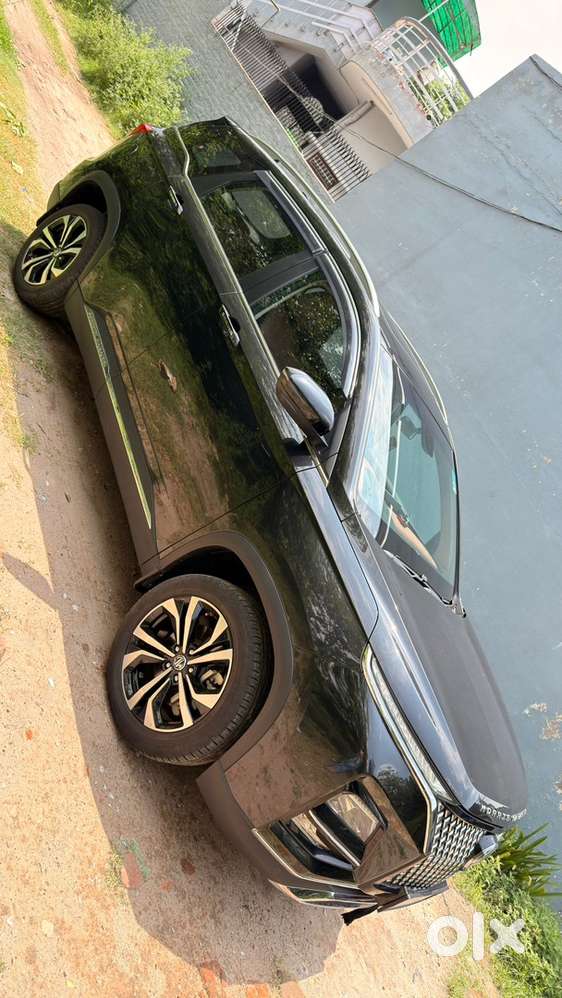 Mg Hector Plus 2024 Km Driven
