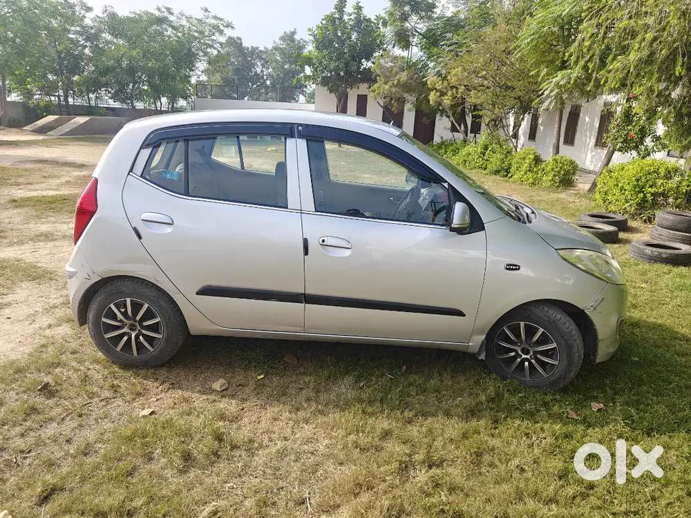 Hyundai I10 2011 Car