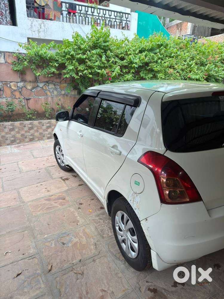 Maruti Swift Vxi 1.3 Bs3 (2009)  New Tyres  Fresh Battery  Excellen