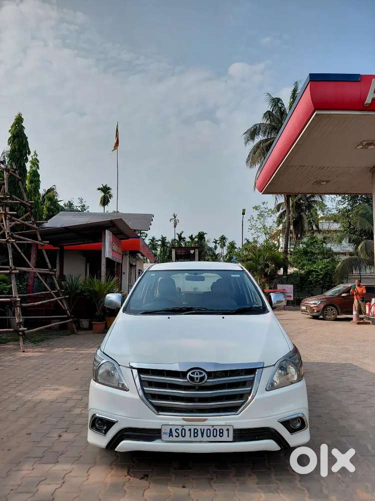 Toyota Innova 2015 Diesel Well Maintained