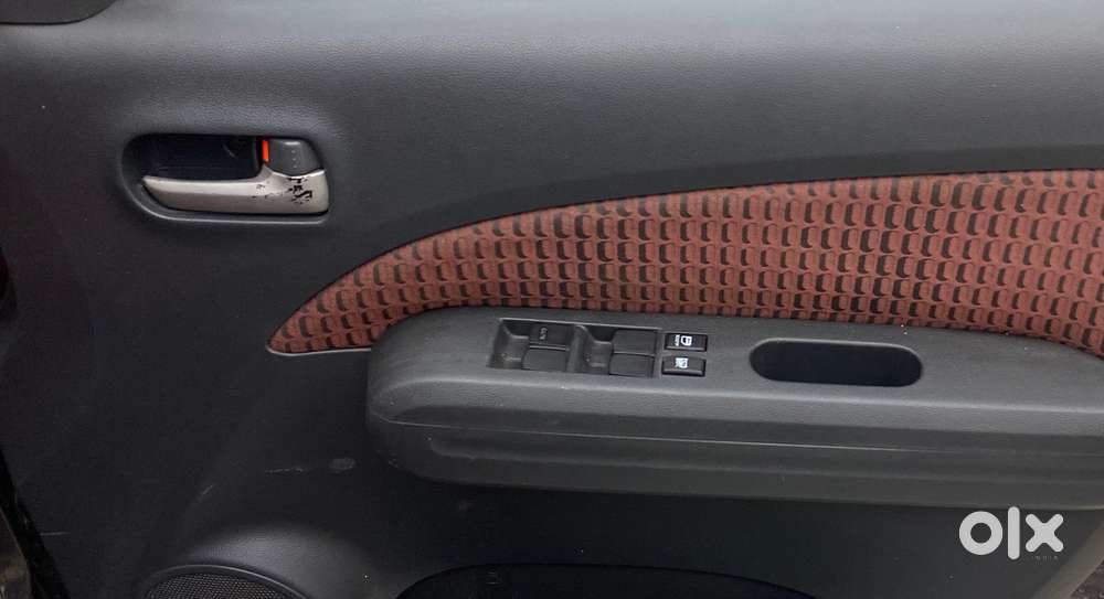 Maruti Suzuki Ritz Vxi, 2014, Petrol