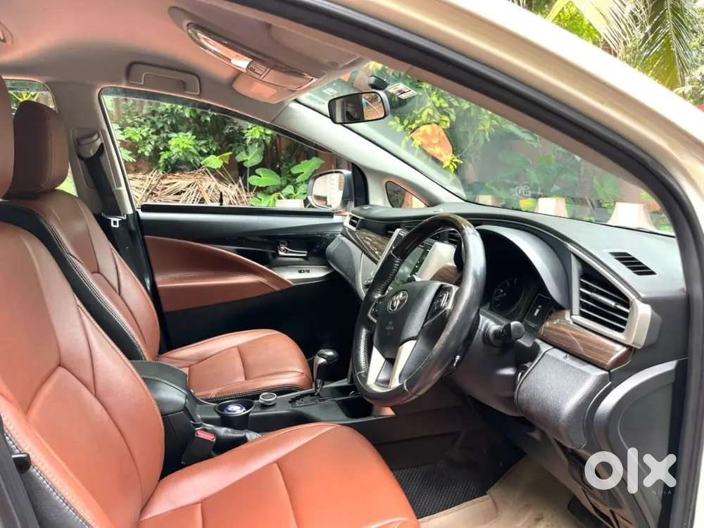 Crysta Z Automatic, Orginal Kerala,well Maintained, Company Service