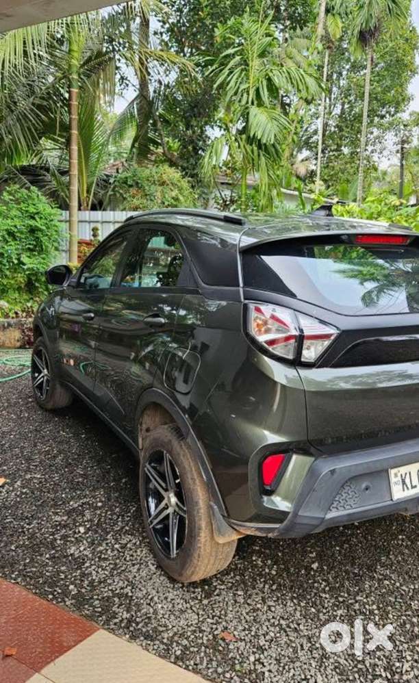 Tata Nexon Petrol 2021 With Extra Fittings Worth 50k Including Alloy
