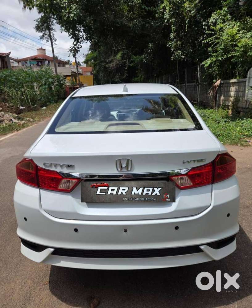 Honda City I-vtec V, 2018, Petrol