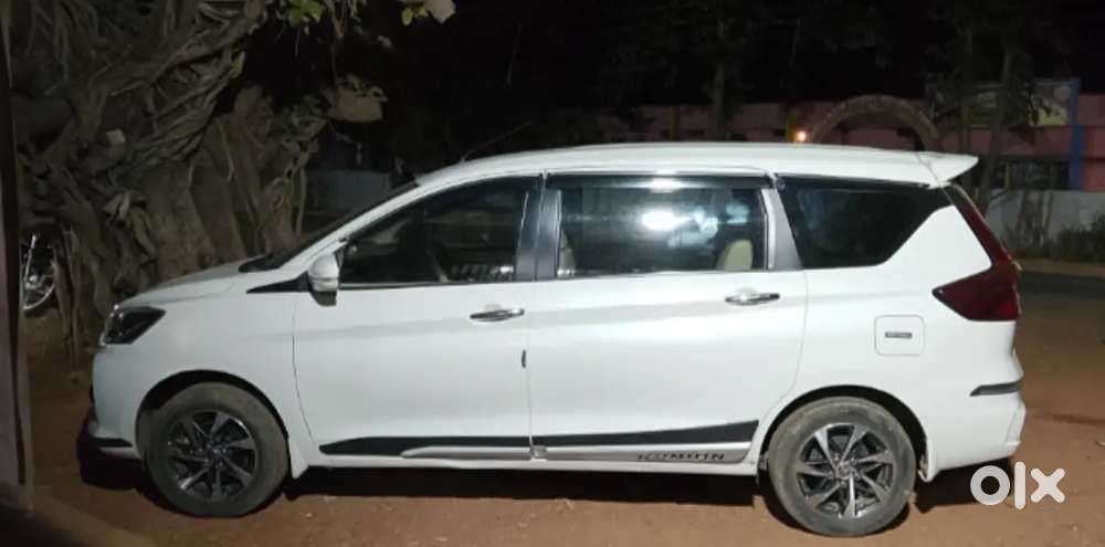 Toyota Rumion 2024 Petrol Well Maintained