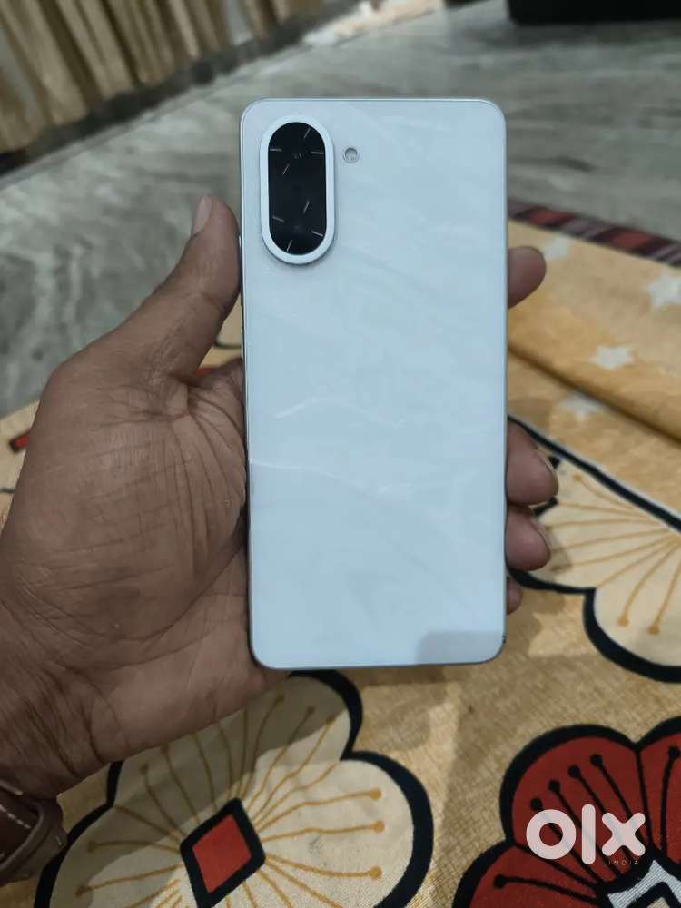 Oneplus nord 5 ce5 1.5month old
