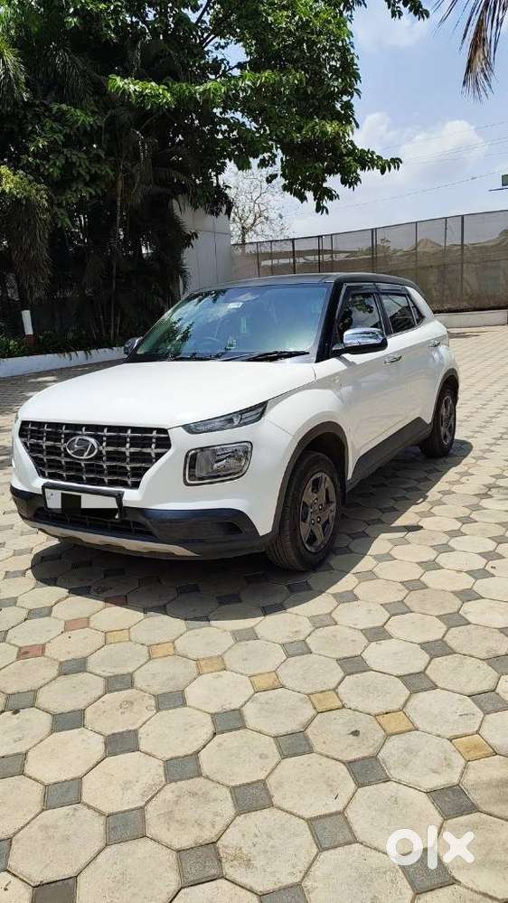 Hyundai Venue E 1.2 Petrol, 2019, Cng & Hybrids
