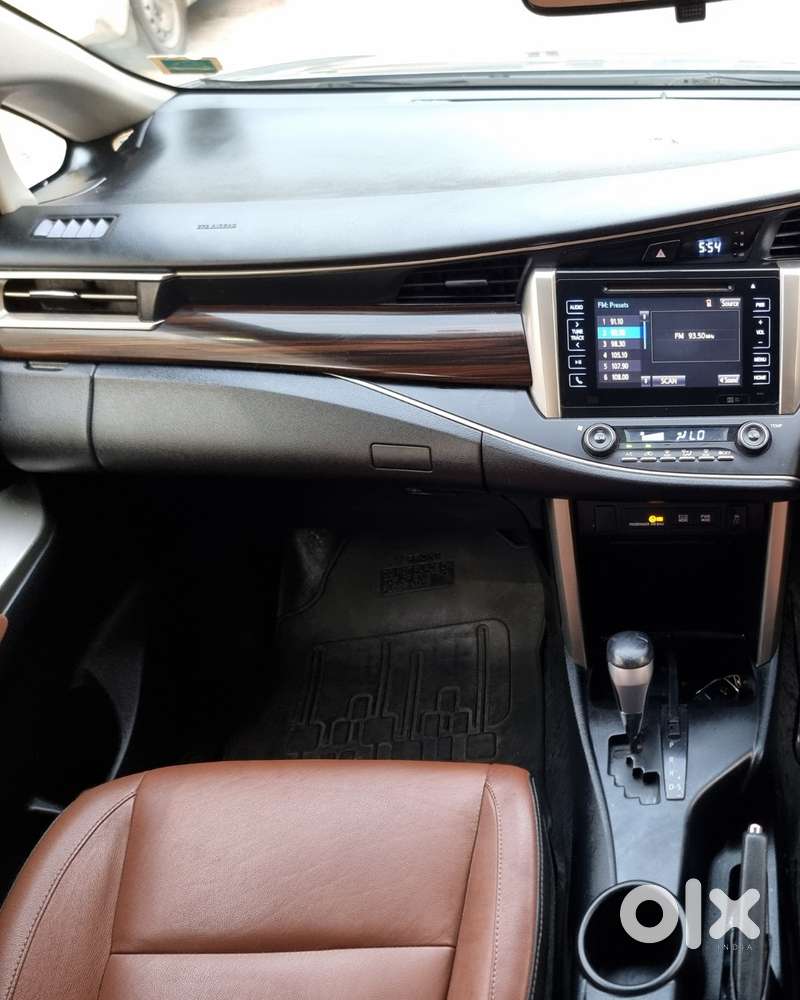 Toyota Innova Crysta