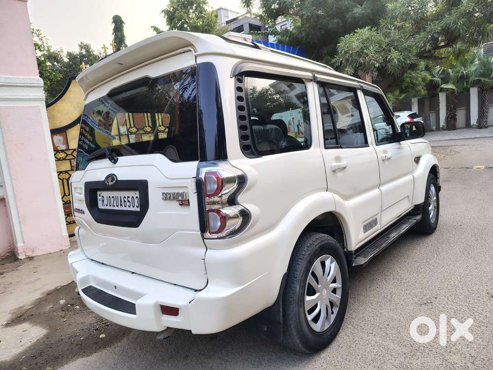 Mahindra Scorpio S6 Plus, 2016, Diesel