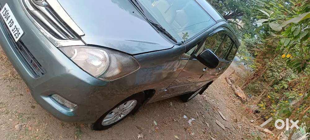 Toyota Innova 2010 Diesel Well Maintained