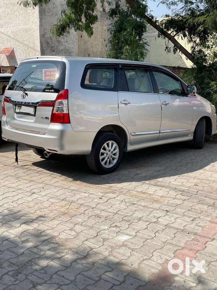 Toyota Innova 2014 Diesel 55000 Km Driven